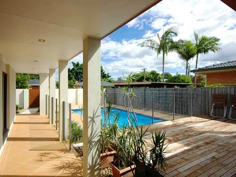 5 San Michele Court, Broadbeach Waters QLD 4218