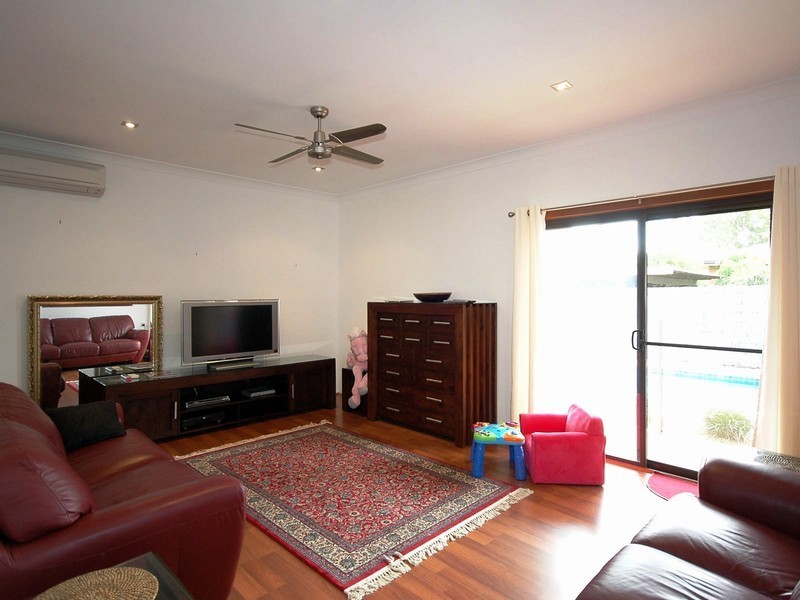 5 San Michele Court, Broadbeach Waters QLD 4218