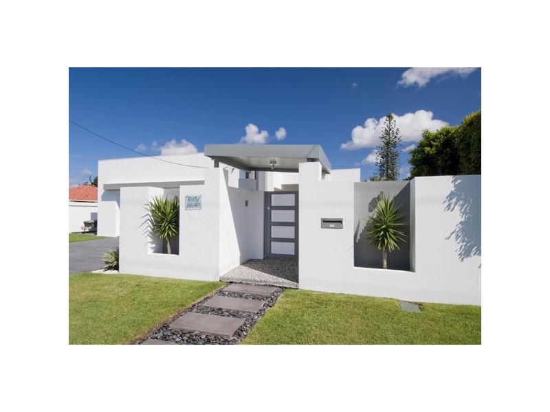 37 Beverley Crescent, Broadbeach Waters QLD 4218