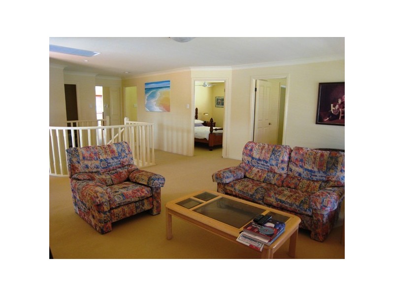 34 Sunshine Boulevard, Broadbeach Waters QLD 4218