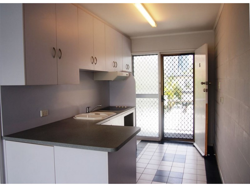 6/4 Holborow Close, Surfers Paradise QLD 4217
