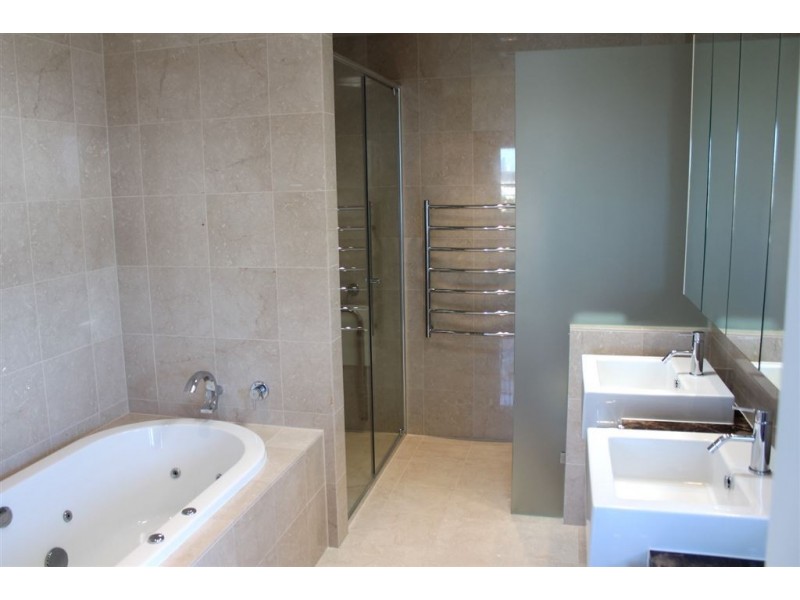 3277/3030 The Boulevard, Carrara QLD 4211