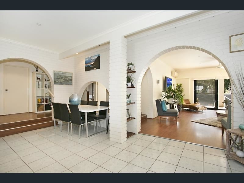 56 T E Peters Drive, Broadbeach Waters QLD 4218