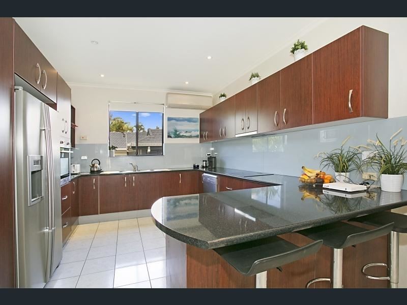56 T E Peters Drive, Broadbeach Waters QLD 4218