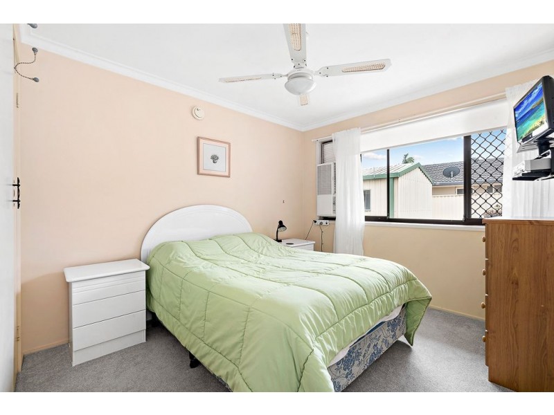 8 Honeyeater Drive, Burleigh Waters QLD 4220