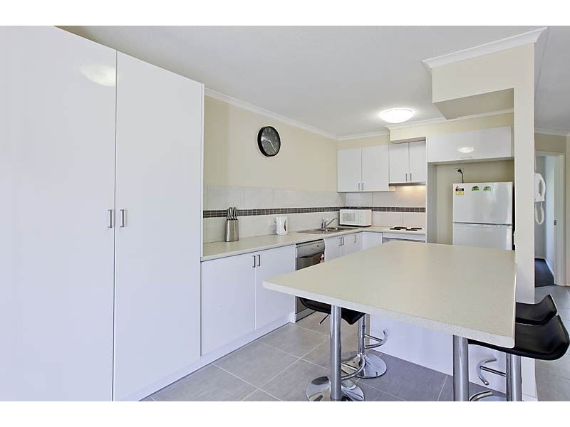 8/17 Genoa Street, Surfers Paradise QLD 4217