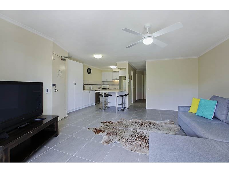 8/17 Genoa Street, Surfers Paradise QLD 4217