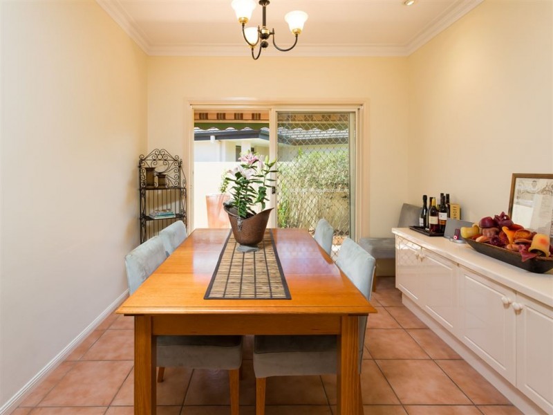 21 Moonraker Street, Clear Island Waters QLD 4226