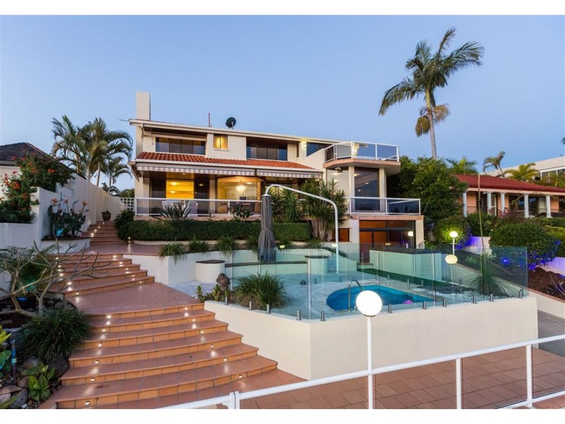 42 Cabana Boulevard, Benowa Waters QLD 4217