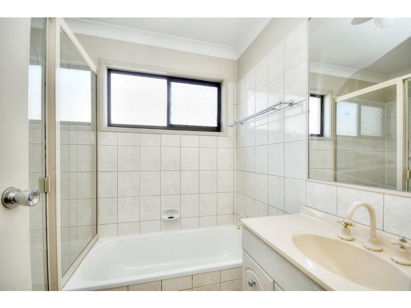 8/60 Karbunya Street, Mermaid Waters QLD 4218