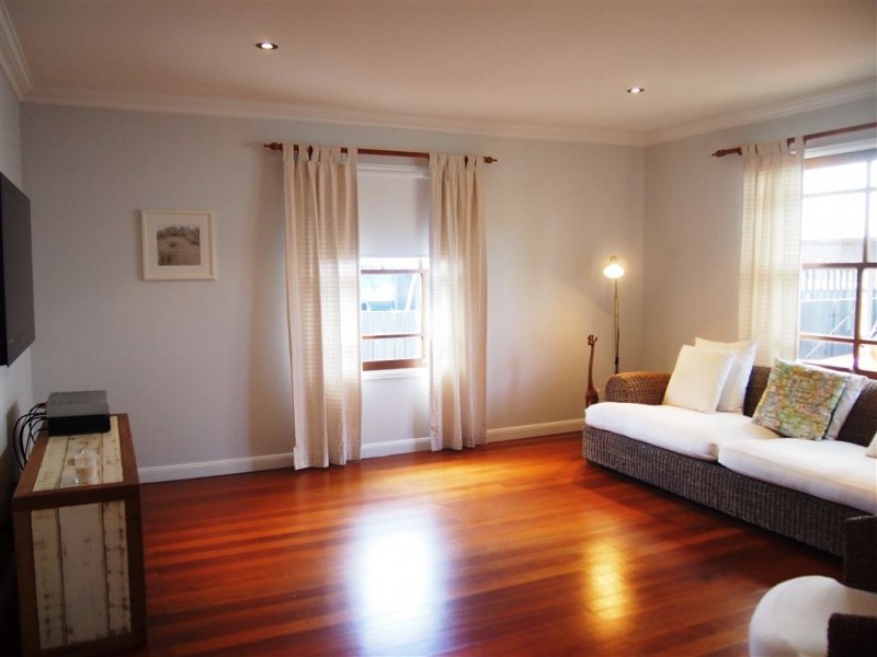 21 Sportsman Avenue, Mermaid Beach QLD 4218