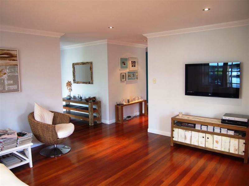 21 Sportsman Avenue, Mermaid Beach QLD 4218