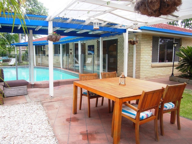 11 Doggett Drive, Miami QLD 4220