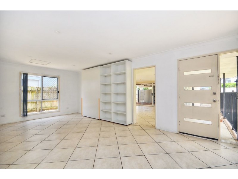 19 Maureen Court, Broadbeach Waters QLD 4218