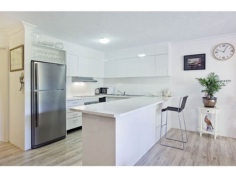 42 Beach Parade, Surfers Paradise QLD 4217