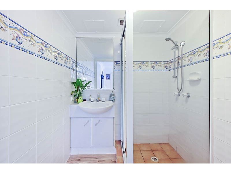 42 Beach Parade, Surfers Paradise QLD 4217