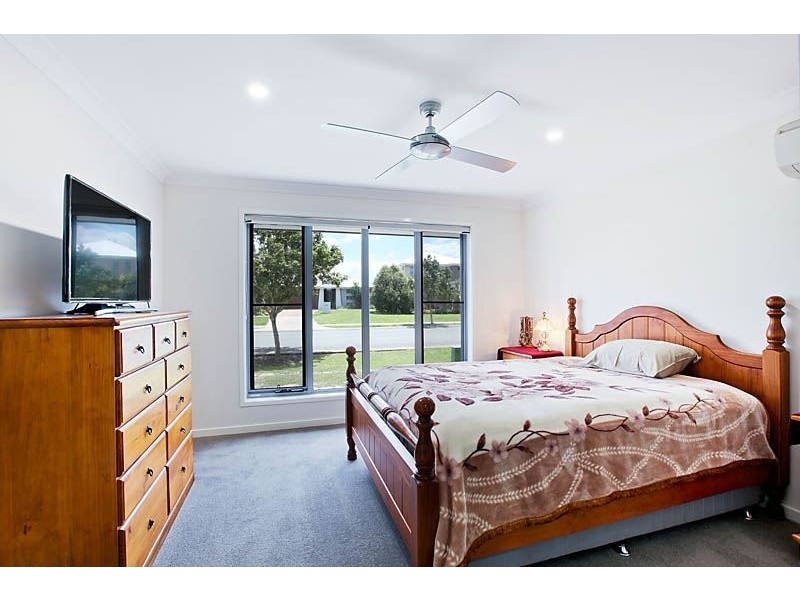 38 Rivermill Terrace, Maudsland QLD 4210