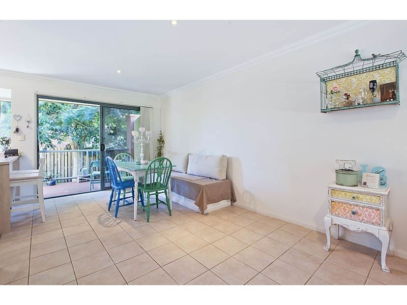 20 Fairway Drive, Clear Island Waters QLD 4226