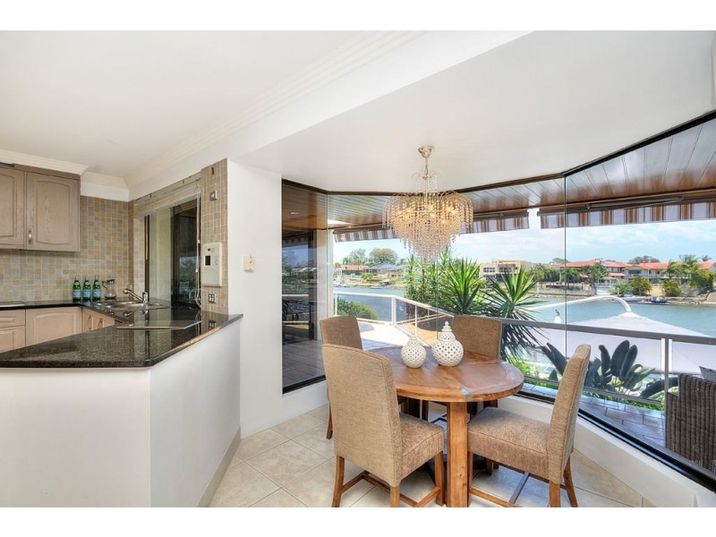 42 Cabana Boulevard, Benowa Waters QLD 4217