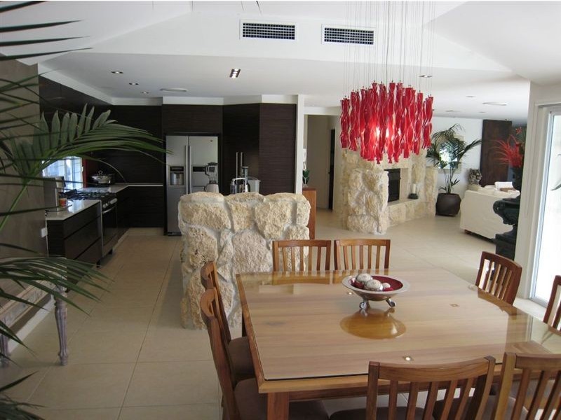 3 Drayton Terrace, Mermaid Waters QLD 4218