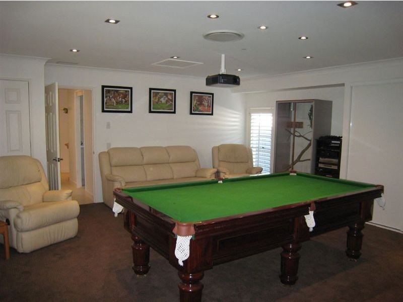 3 Drayton Terrace, Mermaid Waters QLD 4218