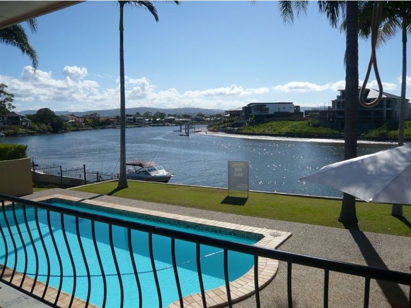 36 River Crescent, Broadbeach Waters QLD 4218
