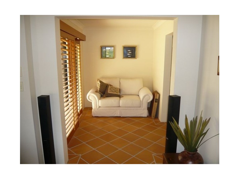 36 River Crescent, Broadbeach Waters QLD 4218