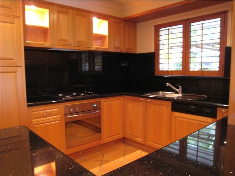 36 River Crescent, Broadbeach Waters QLD 4218