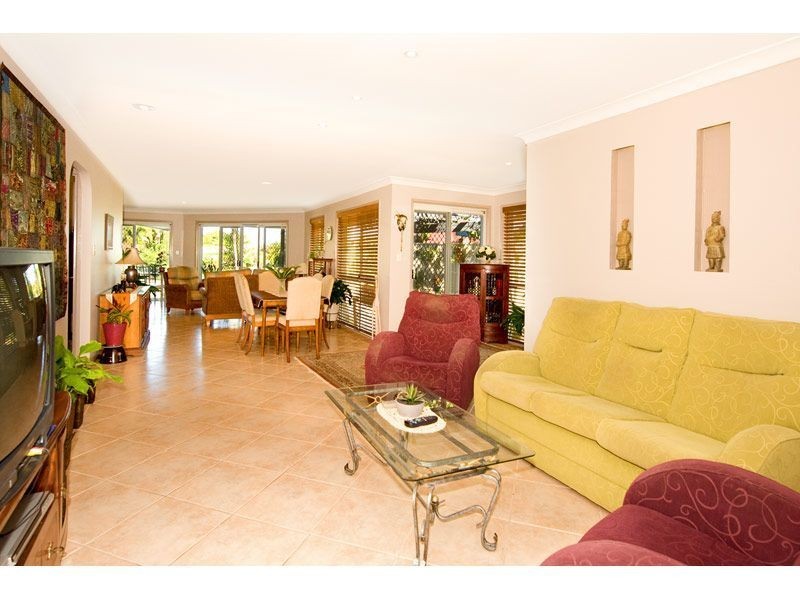 7 Carrara Road, ‘Riverpark’, Carrara QLD 4211