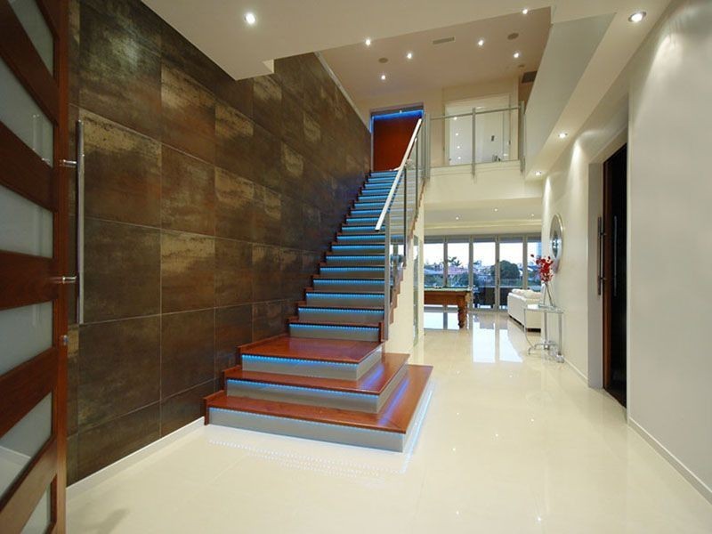 69 T E Peters Drive, Broadbeach Waters QLD 4218