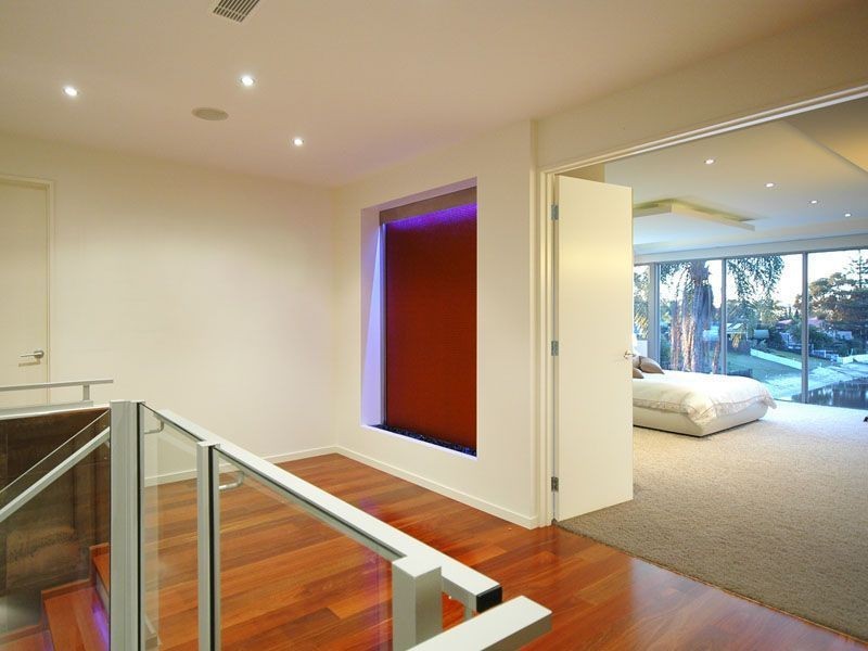 69 T E Peters Drive, Broadbeach Waters QLD 4218