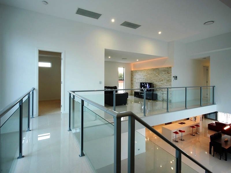 2 Cedar Place, Broadbeach Waters QLD 4218
