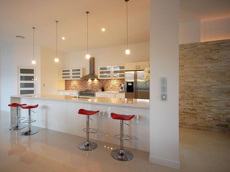 2 Cedar Place, Broadbeach Waters QLD 4218