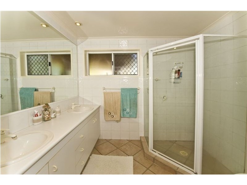 19 Carrara Road, Carrara QLD 4211