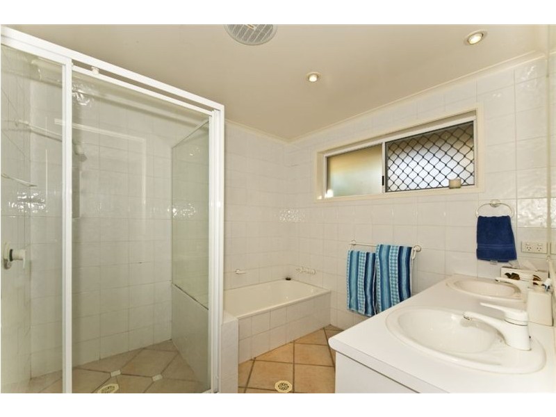 19 Carrara Road, Carrara QLD 4211