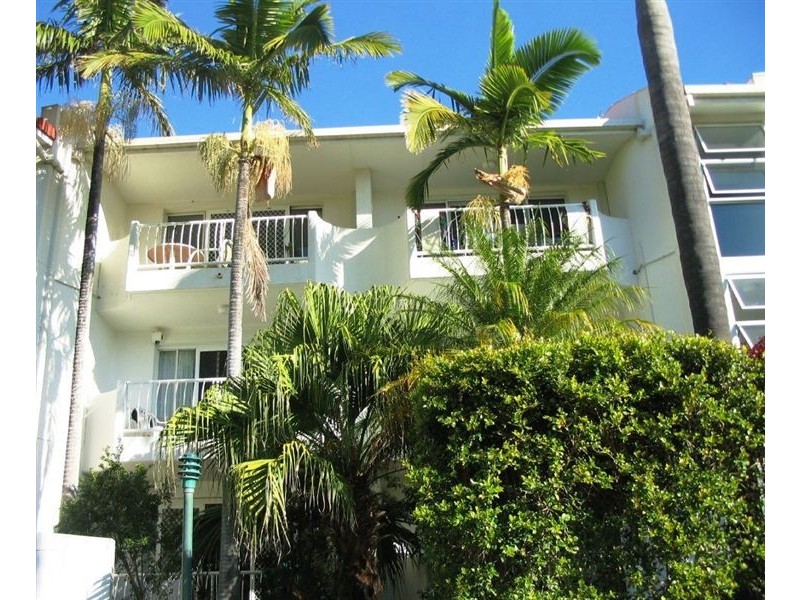 30/17 Genoa Street, Broadbeach QLD 4218