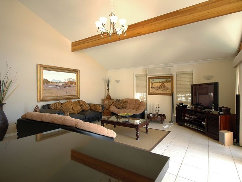 61 River Crescent, Broadbeach Waters QLD 4218