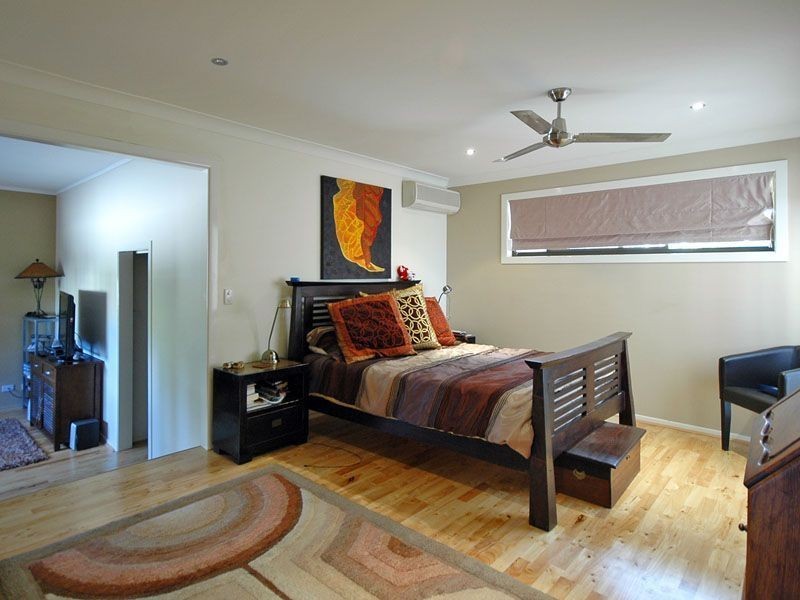 61 River Crescent, Broadbeach Waters QLD 4218