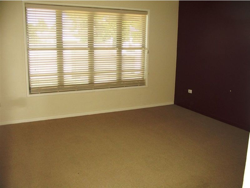 28 Bermuda Street,, Broadbeach Waters QLD 4218