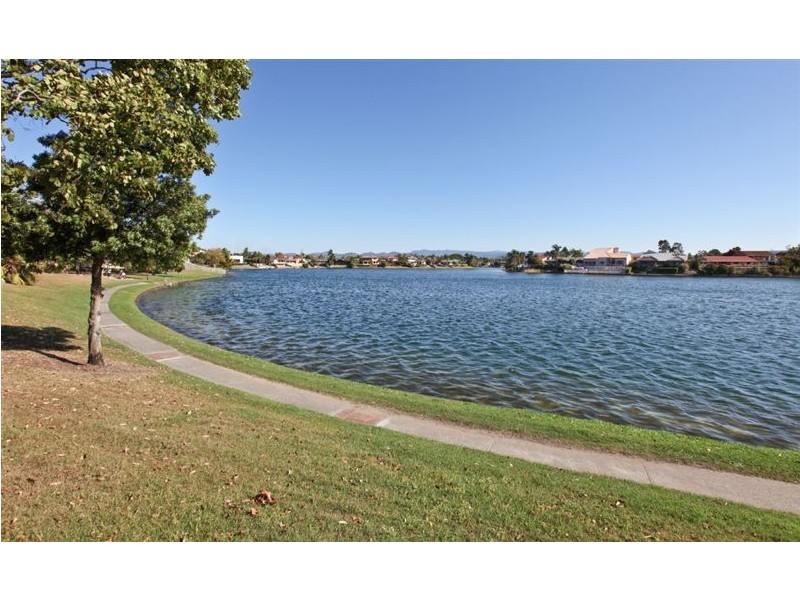 11 Keppel Court, Mermaid Waters QLD 4218