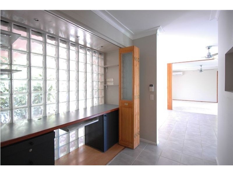 1 Rudd Street, Broadbeach Waters QLD 4218
