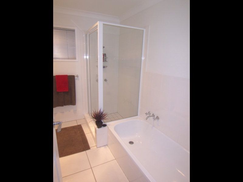 4 Alvarado Court,, Broadbeach Waters QLD 4218