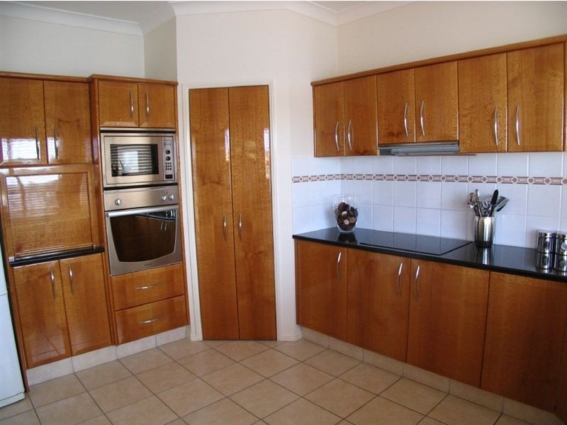 78 Waitomo Street, Broadbeach Waters QLD 4218