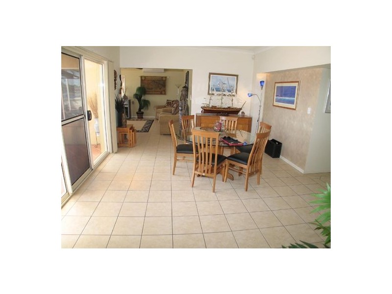 78 Waitomo Street, Broadbeach Waters QLD 4218