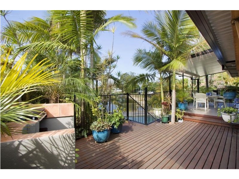 140 Rio Vista Blvd, Broadbeach Waters QLD 4218