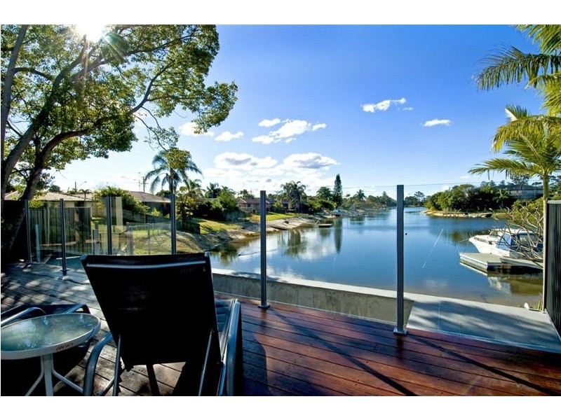 73 Rudd Court, Broadbeach Waters QLD 4218