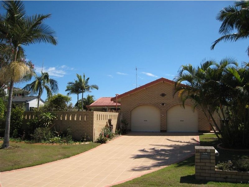 18 Cocos Crescent, Broadbeach Waters QLD 4218