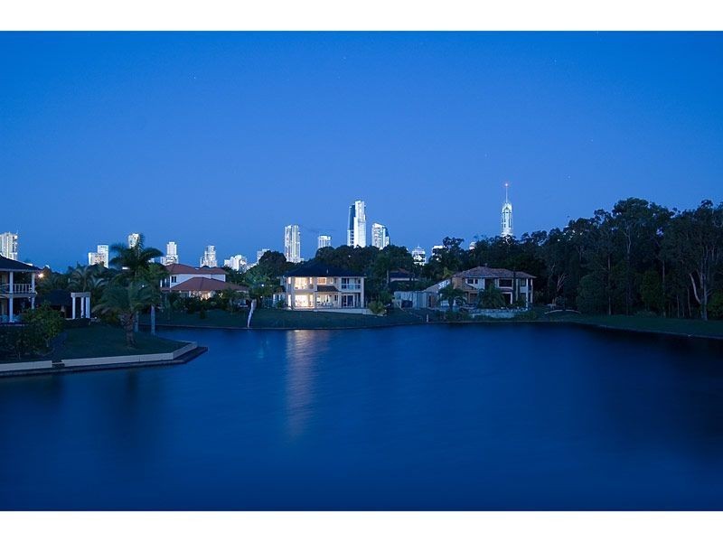 116/40 The Point, Cotlew Street East, Southport QLD 4215