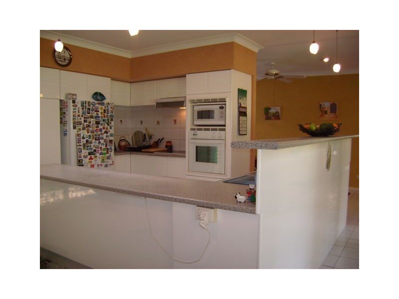 18 Carrum Court, Robina QLD 4226