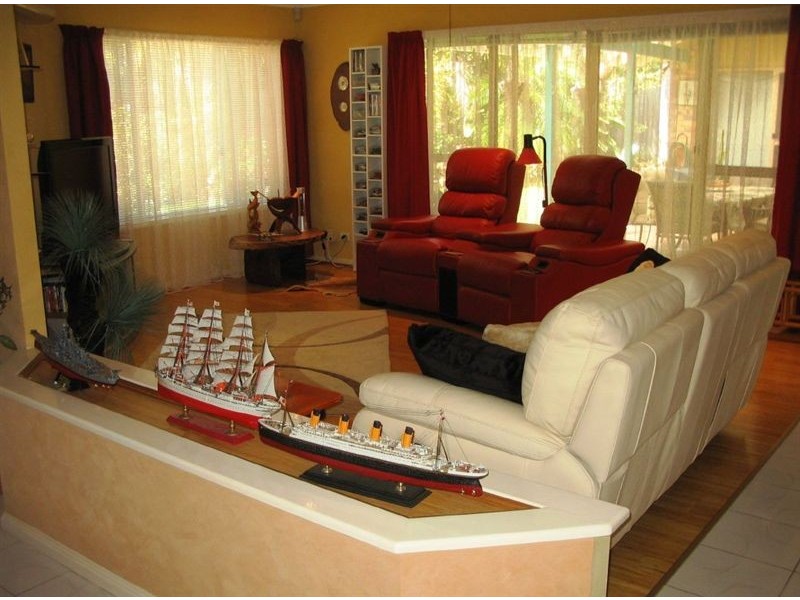 18 Carrum Court, Robina QLD 4226